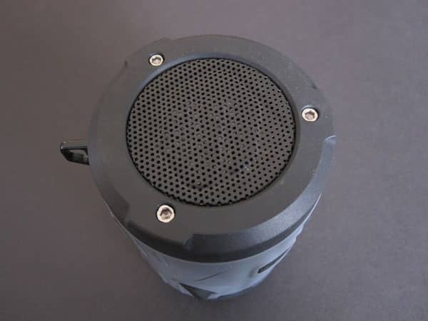 Обзор: Bluetooth-колонка Scosche boomBOTTLE H2O