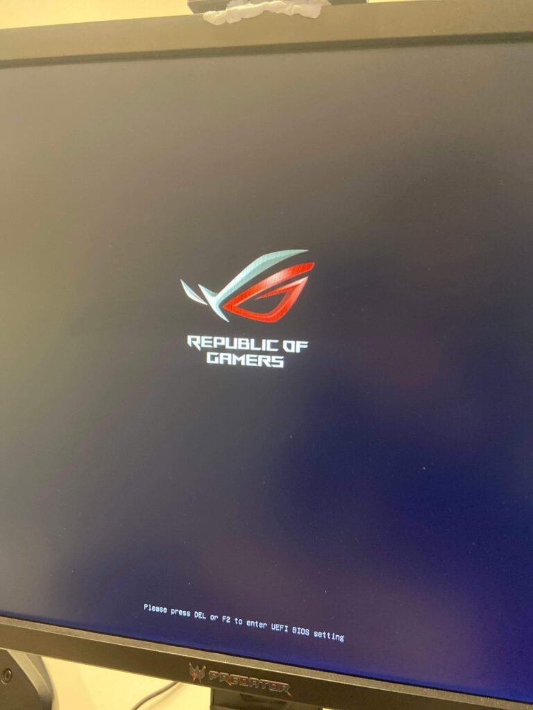 PC Hängt Am Motherboard-Bildschirm