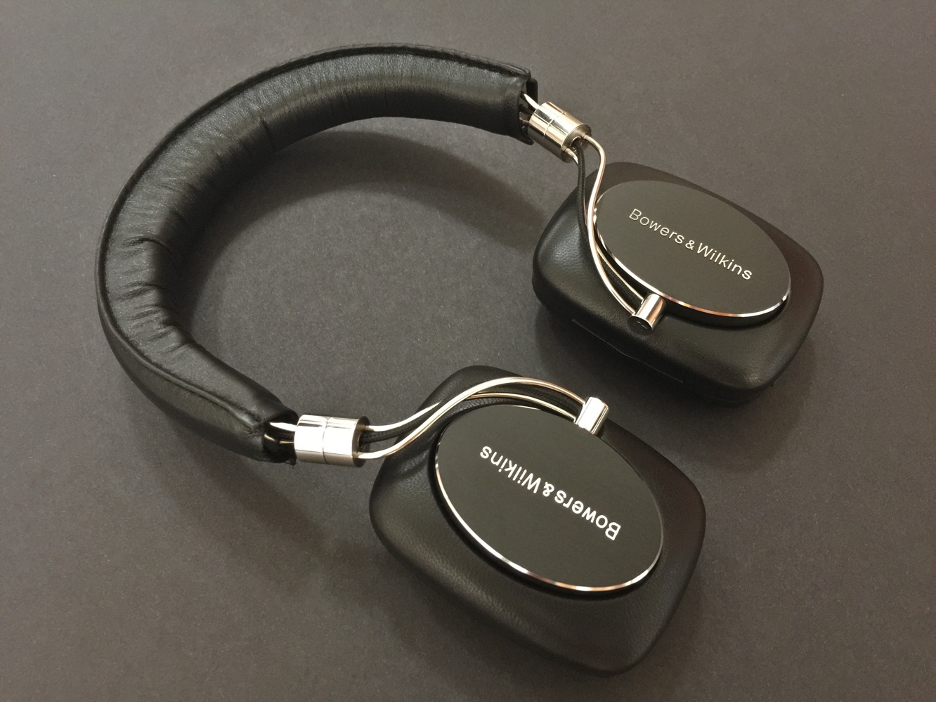 レビュー：Bowers & Wilkins P5 ワイヤレスヘッドフォン