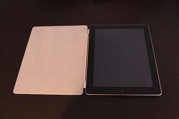 Обзор: Умный чехол для iPad от Apple