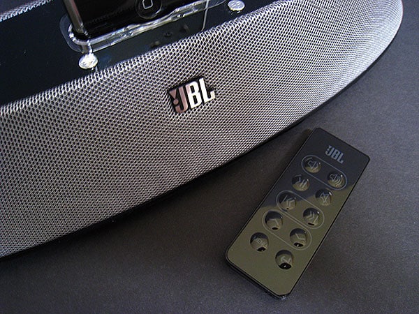 Обзор: JBL On Stage 200ID