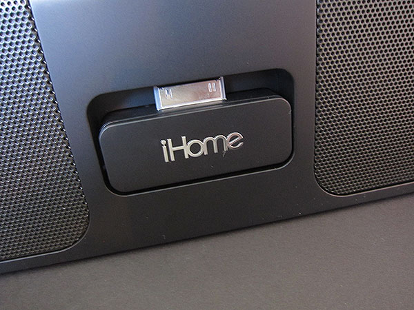 Обзор: Портативная аккумуляторная колонка iHome iP46 для iPhone + iPod