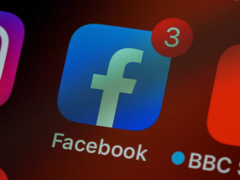 Facebookの通知が機能しない場合の修正方法