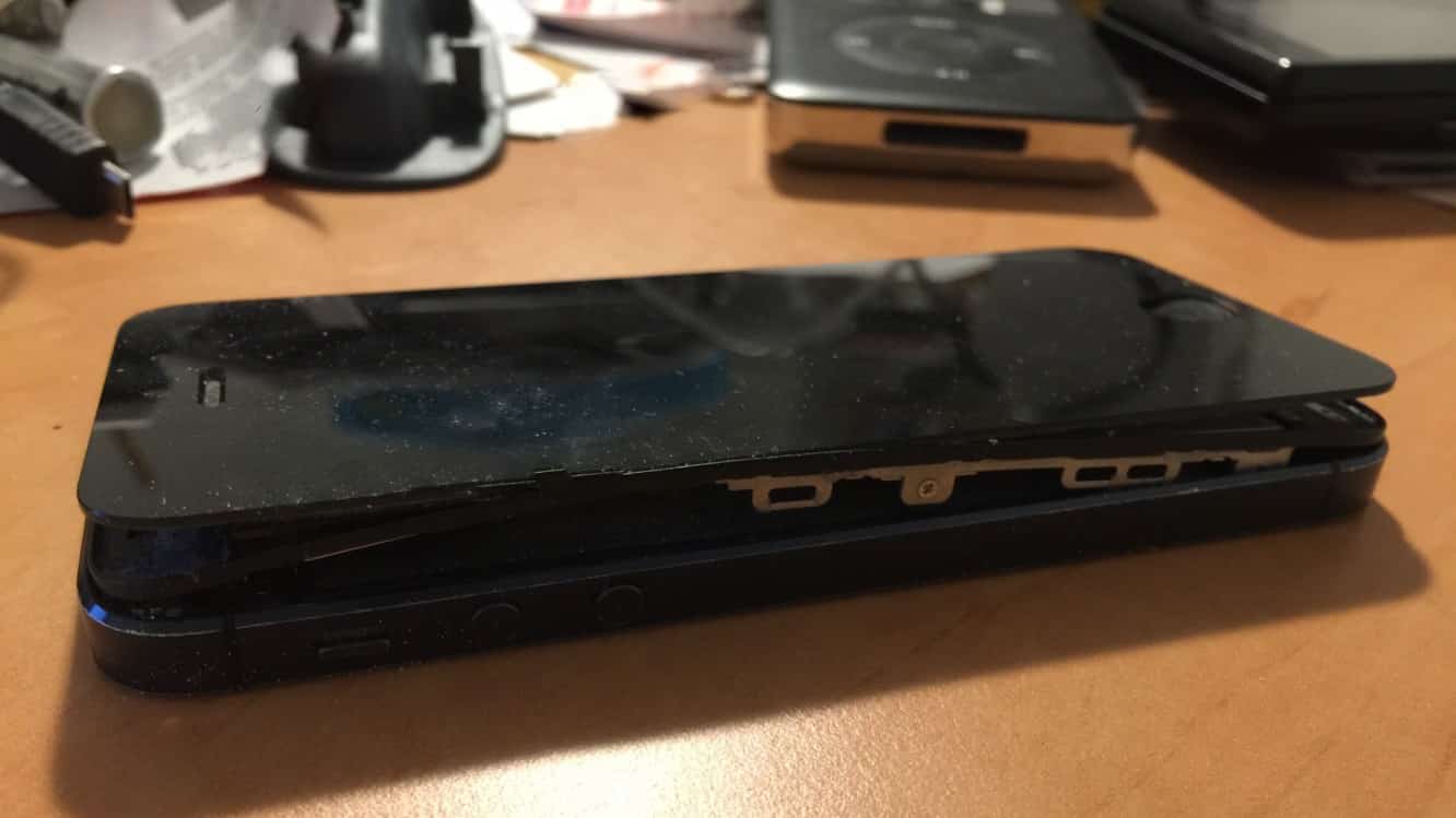 Apple sotto accusa per aver fornito sostituzioni ricondizionate sotto AppleCare+