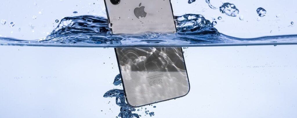 Come Estrarre l'Acqua dall'iPhone