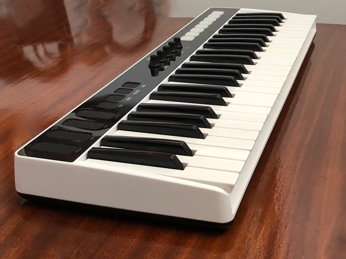 Обзор: IK Multimedia iRig Keys I/O