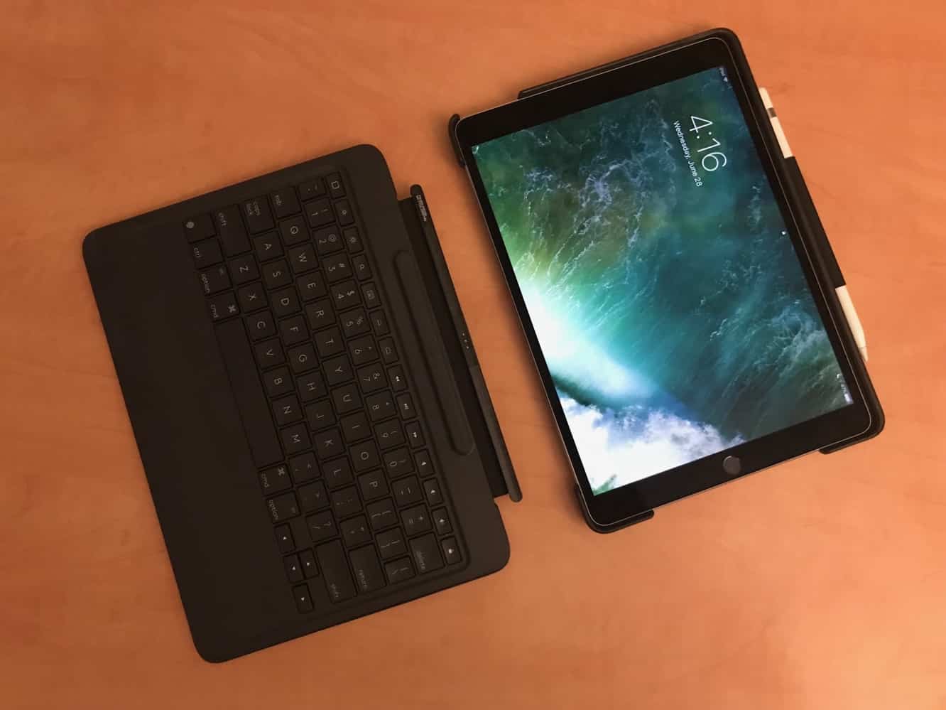 Обзор: Кейс-клавиатура Logitech Slim Combo для iPad Pro 10.5”