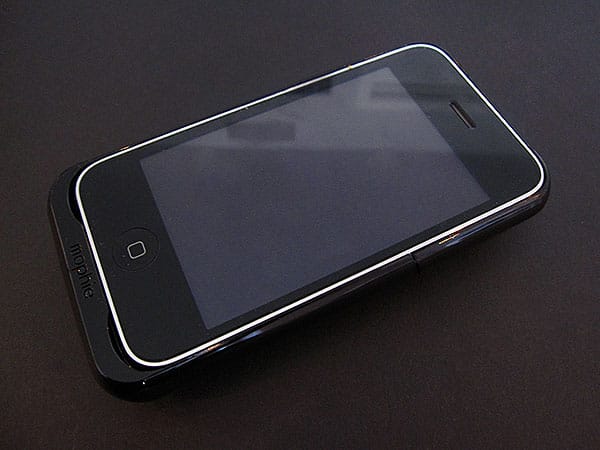 Обзор: Mophie Juice Pack Air для iPhone 3G