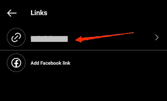 Successivamente, tocca il link esterno/ Facebook che desideri rimuovere.