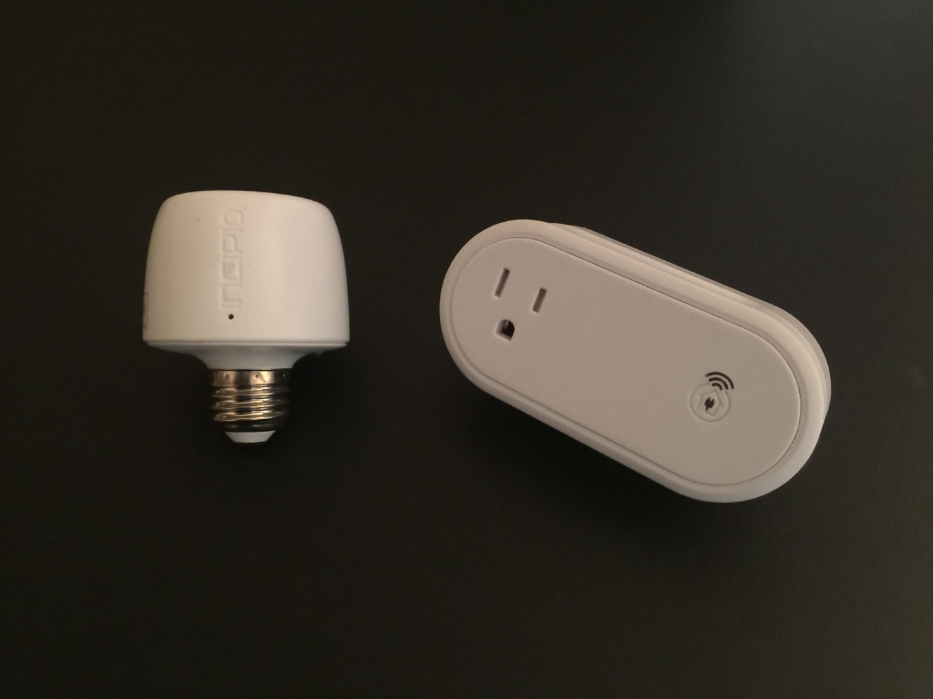 Recensione: Incipio CommandKit Wireless Smart Outlet + Adattatore Wireless Smart Light Bulb