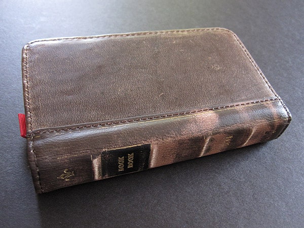 Recensione: Twelve South BookBook per iPhone 4