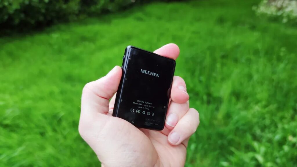 MECHEN M3 Touchscreen MP3 Player - Cool Tech Gadgets