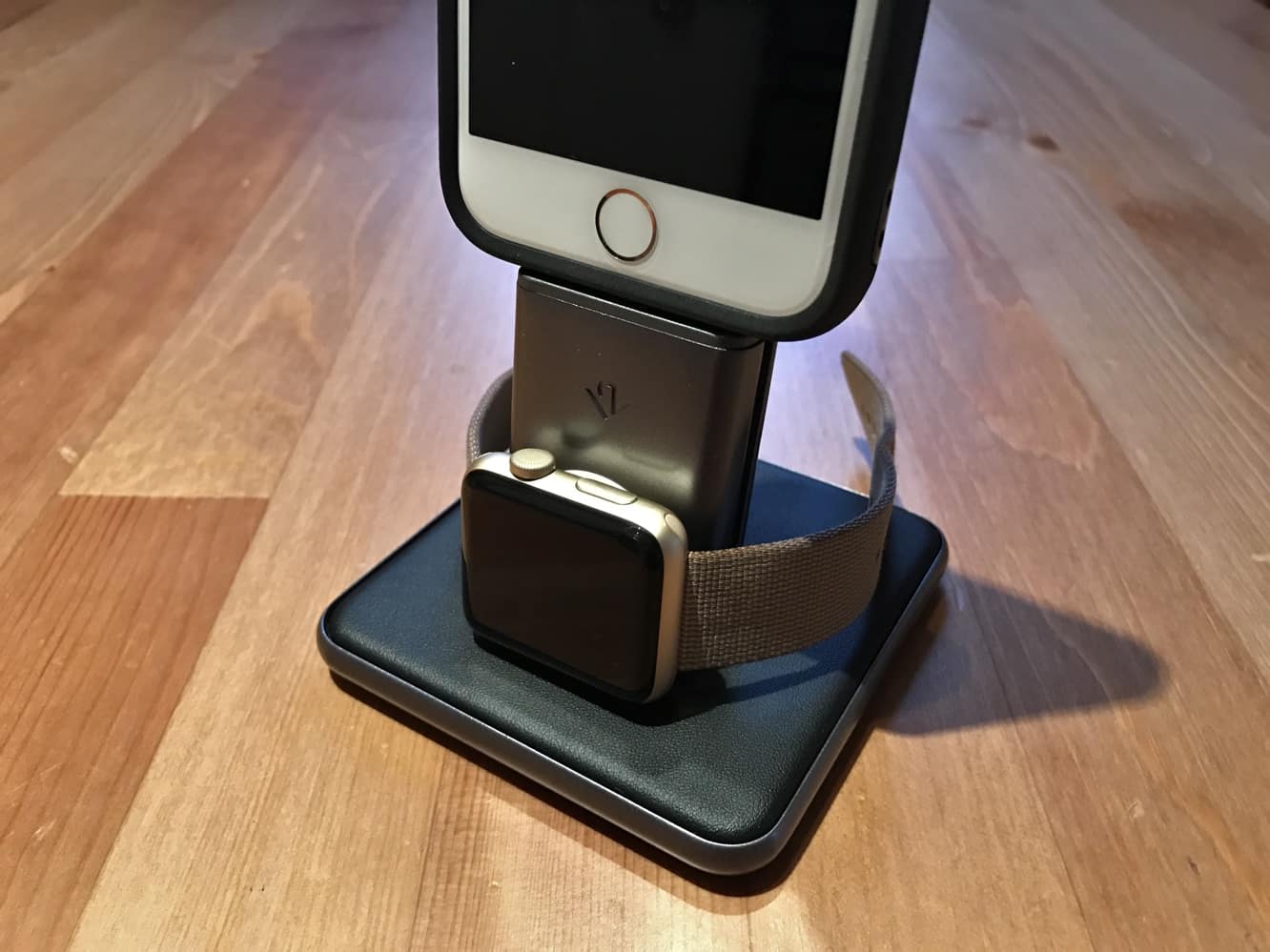レビュー：Twelve South HiRise Duet for Apple WatchとiPhone