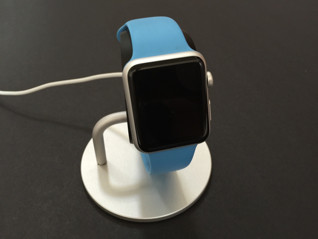 Critique : Just Mobile Lounge Dock pour Apple Watch