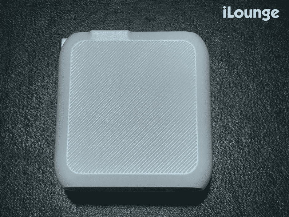 Xcentz 45W USB-C 전원 어댑터의 클로즈업