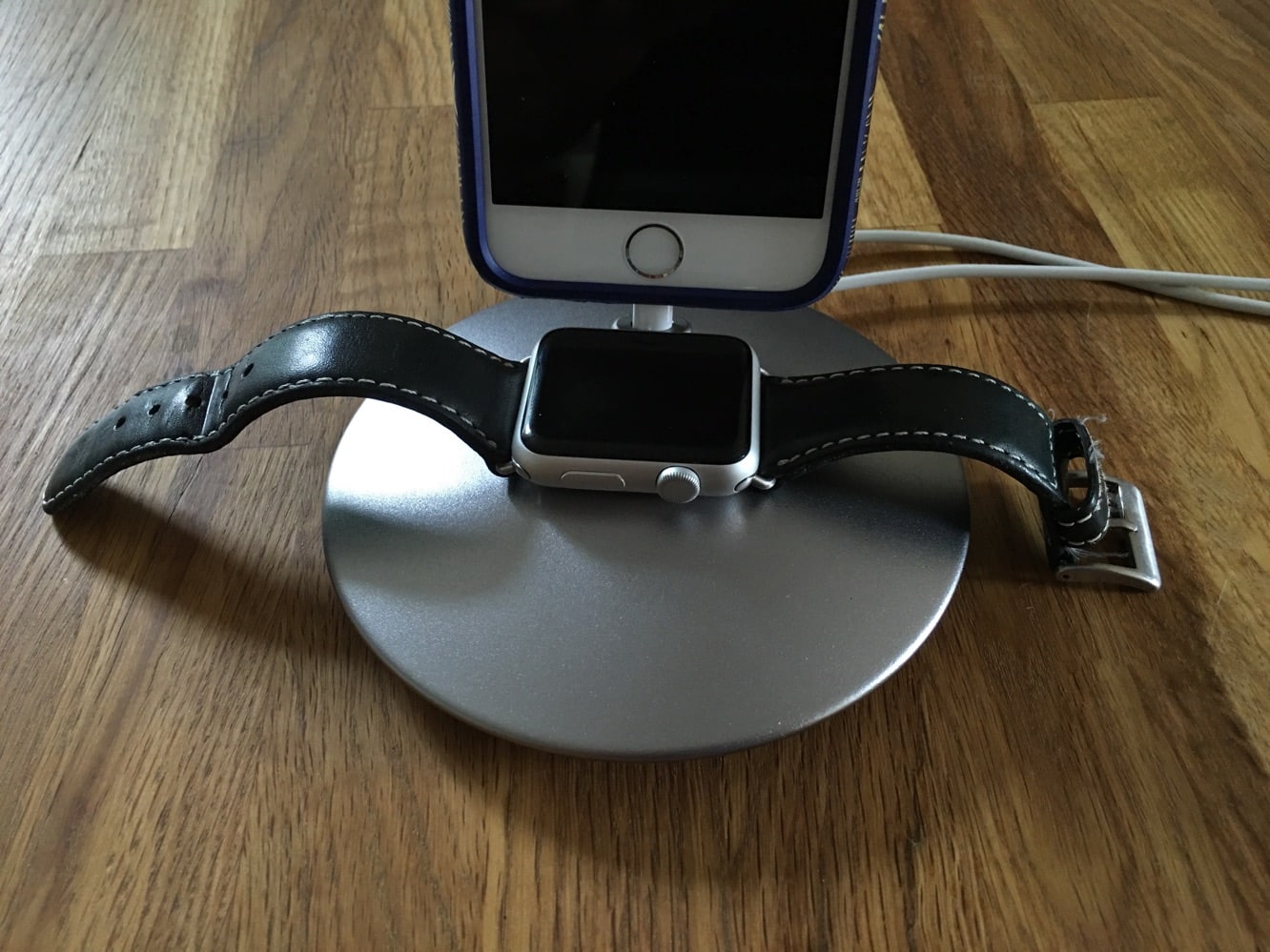 Recensione: Supporto Dome di Defined Corp per Apple Watch e iPhone