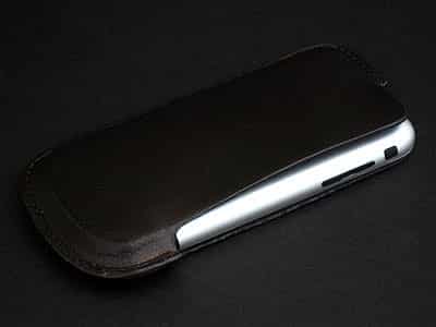 Recensione: Custodia protettiva in vera pelle Macally mSleeve per iPhone