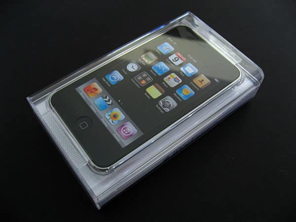 Обзор: Apple iPod touch 2008 (8GB/16GB/32GB) + 2009 (8GB/32GB/64GB)