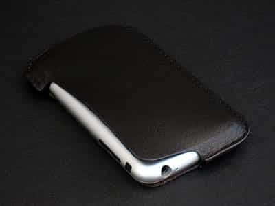 Recensione: Custodia protettiva in vera pelle Macally mSleeve per iPhone