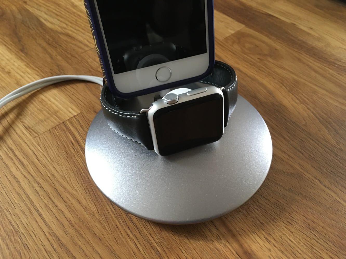 Recensione: Supporto Dome di Defined Corp per Apple Watch e iPhone