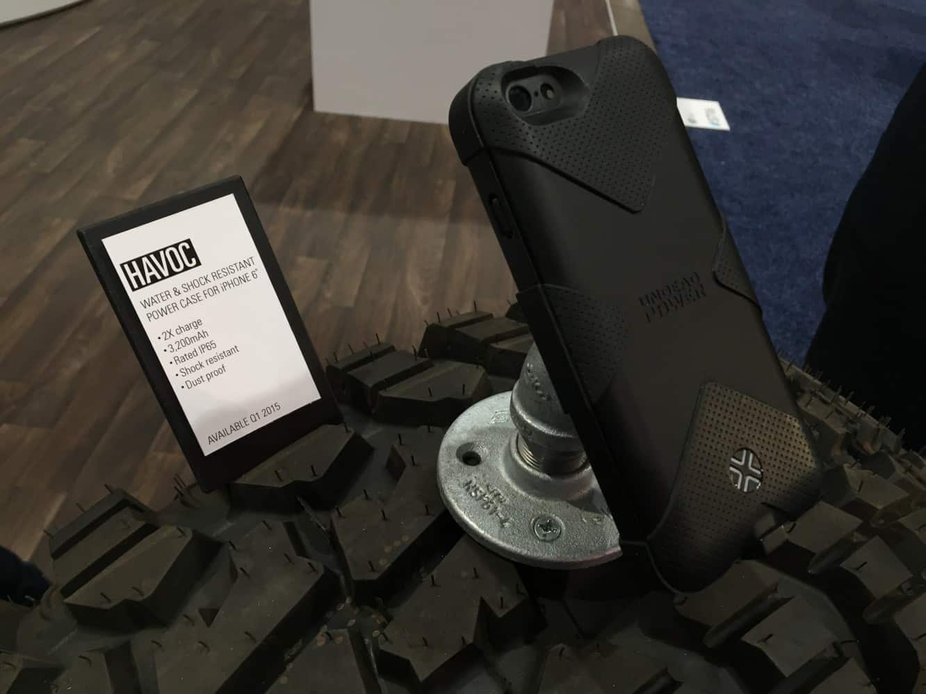 Lenmar, Lynktec, PhoneSuit + WeeGo
