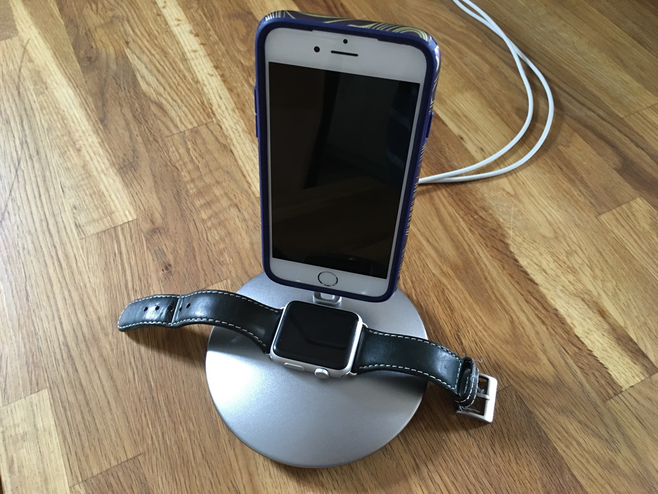 Recensione: Supporto Dome di Defined Corp per Apple Watch e iPhone