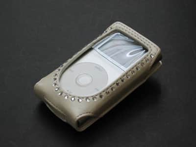 ファーストルック: Tunewear/Speck nano, On Stage II, UE5EB/3S, Aneta Genova, Contour & More