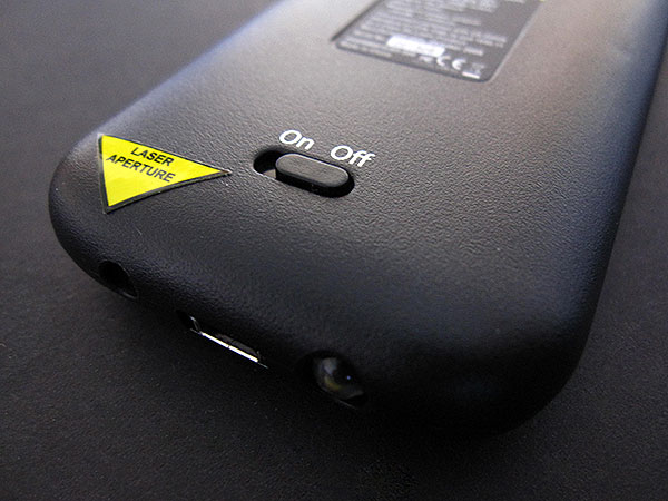 レビュー: RichardSolo 1800 スマートバックアップバッテリー(レーザーポインター&LEDフラッシュライト付き)