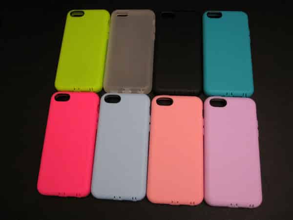Обзор: SwitchEasy Colors, Monsters, Nude, Numbers + Play для iPhone 5c