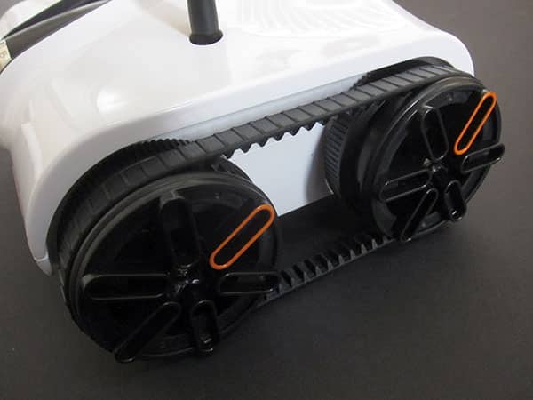 Recensione: Brookstone Rover Carro Armato Spia Wireless Controllato da App