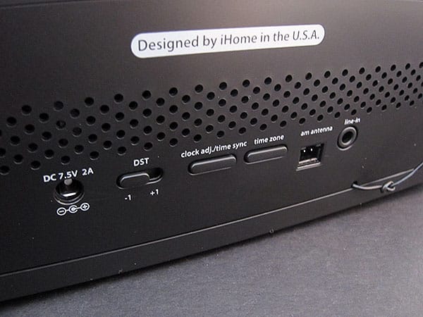 レビュー：iHome iP90 デュアルアラームクロックラジオ for iPod + iPhone