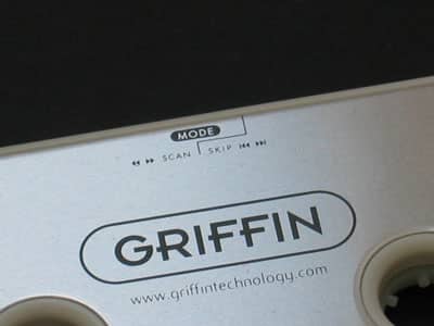 Обзор: Griffin SmartDeck Интеллектуальный кассетный адаптер для iPod (версии с разъемом для наушников/док-станции)