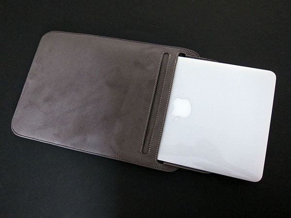 MacBook Air 11” Recebe Muse da Moshi + SeeThru Satin