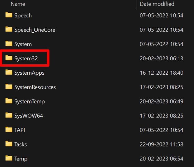abrir la carpeta System 32
