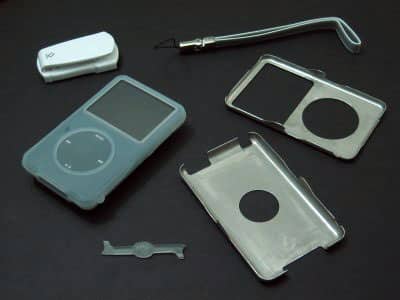 ファーストルック:PocketParty V2、Auralイヤフォン、Appleリモコン、nano、5G用ケース