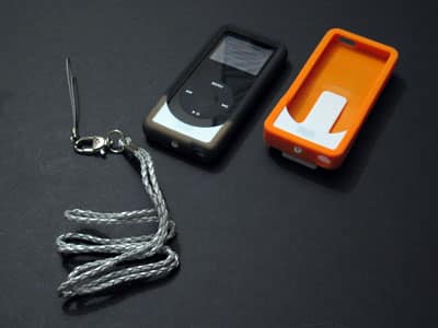2005年末のファーストルック: カプセル、eVo 3、iFace、ソフトアーマー、SoundUp、Tetran、Bluetoothなど!