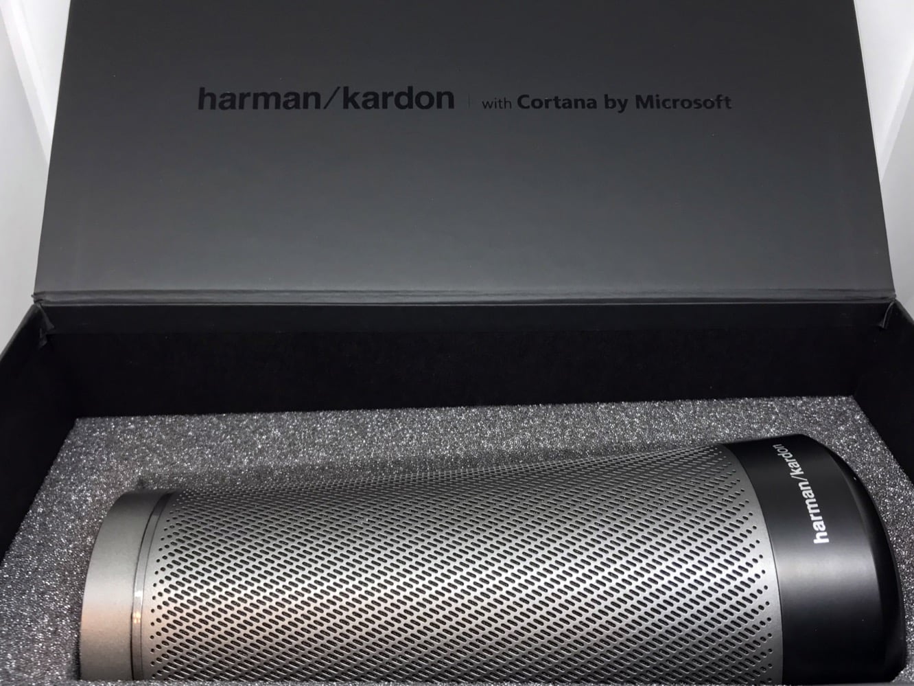 Recensione: Harman-Kardon Invoke Altoparlante Attivato dalla Voce con Cortana