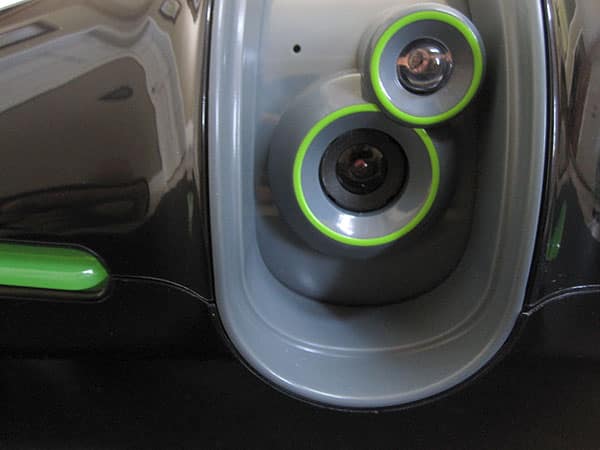 Recensione: Brookstone Rover 2.0 Carro Armato Spia Wireless Controllato da App