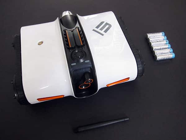 Recensione: Brookstone Rover Carro Armato Spia Wireless Controllato da App
