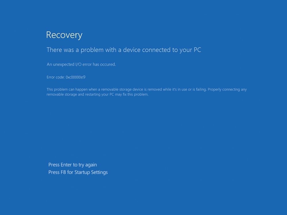 C'è stato un problema con un dispositivo collegato al tuo PC, Si è verificato un errore I/O imprevisto. Codice errore: 0xc00000e9