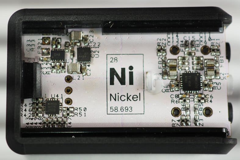 Periodic Nickel Kopfhörerverstärker Bild 1