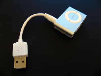 리뷰: 2세대 iPod shuffle용 Carrot Idea USB 유연 도크