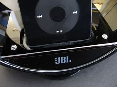 리뷰: JBL Radial Micro 슈페리어 라우드스피커 독 아이팟용