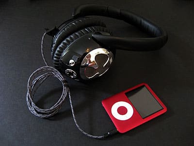 レビュー: JBL リファレンスシリーズ 610 Bluetooth ワイヤレスヘッドフォン for iPod