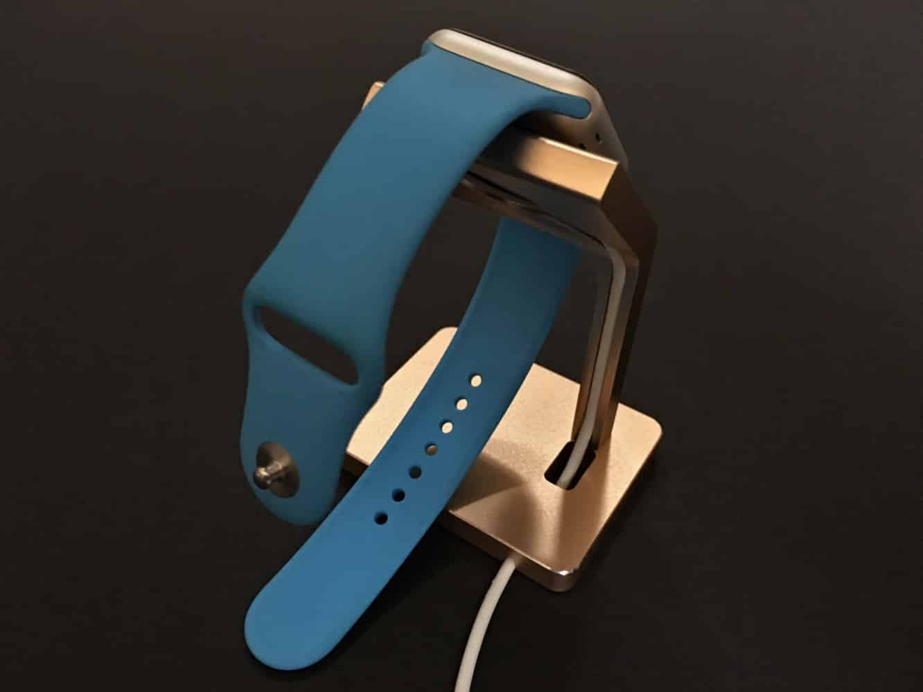 Recensione: Satechi Aluminum Mobile Dock + Supporto per Orologio in Alluminio