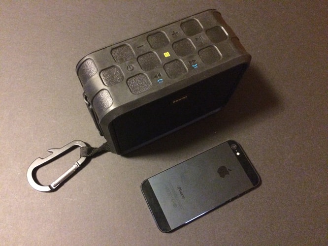 Обзор: Водонепроницаемая Bluetooth-колонка iHome iBN6