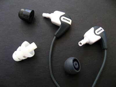 レビュー: Shure SE210 サウンドアイソレーティングイヤフォン