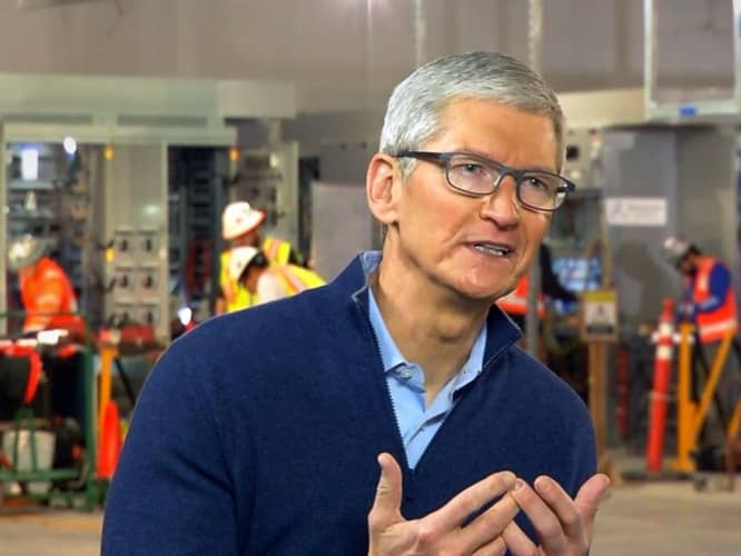 Cook entschuldigt sich für mangelnde Klarheit bei iPhone-Drosselungen, verspricht Transparenz im kommenden iOS-Update