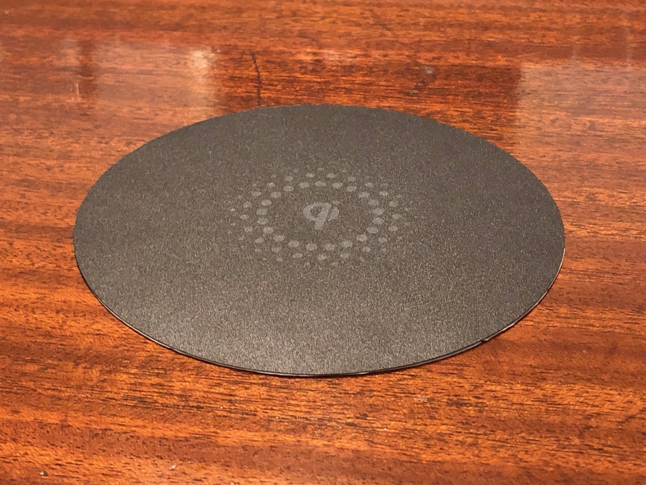 Critique : Chargeur sans fil Funxim Pro intégré à la table