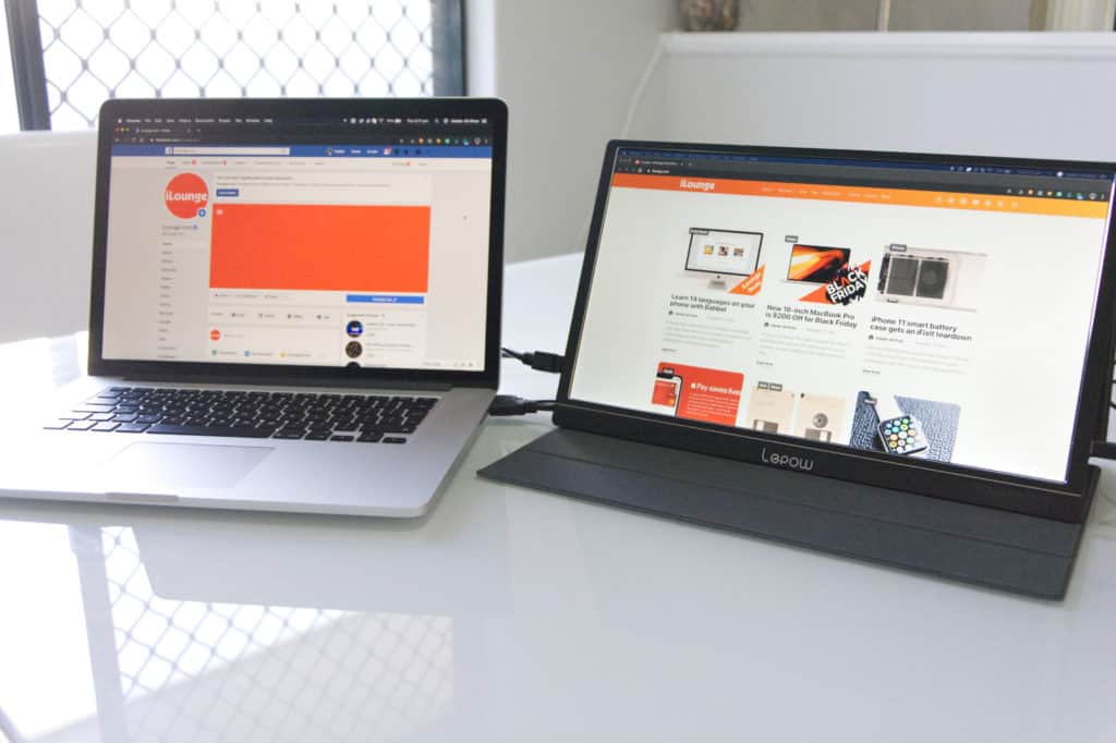 Questo è il Monitor Portatile Lepow con un MacBook Pro.